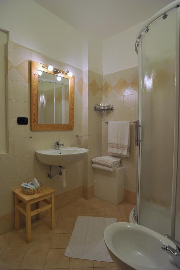 Hotel Rendez-Vous - Aymavilles חדר תמונה